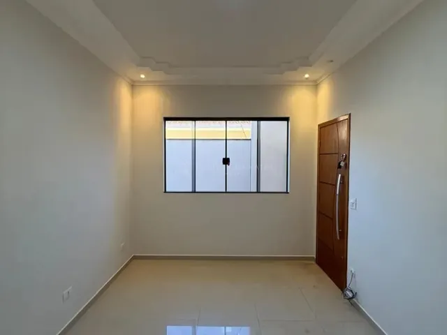Imagem 7: Casa no Jardim Alvorada - 3 Quartos, Suíte, Churasqueira e Amplo Terreno - Maringá-Pr