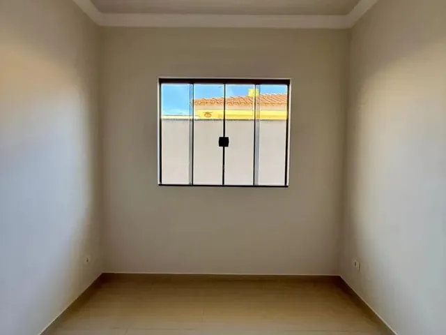 Imagem 4: Casa no Jardim Alvorada - 3 Quartos, Suíte, Churasqueira e Amplo Terreno - Maringá-Pr