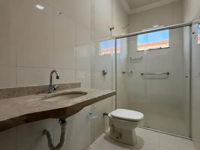 Imagem 16: Casa no Jardim Alvorada - 3 Quartos, Suíte, Churasqueira e Amplo Terreno - Maringá-Pr