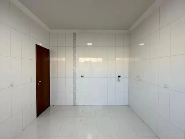 Imagem 12: Casa no Jardim Alvorada - 3 Quartos, Suíte, Churasqueira e Amplo Terreno - Maringá-Pr