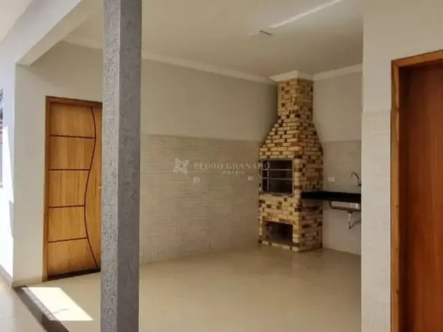 Imagem 15: Casa no Jardim Alvorada - 3 Quartos, Suíte, Churasqueira e Amplo Terreno - Maringá-Pr