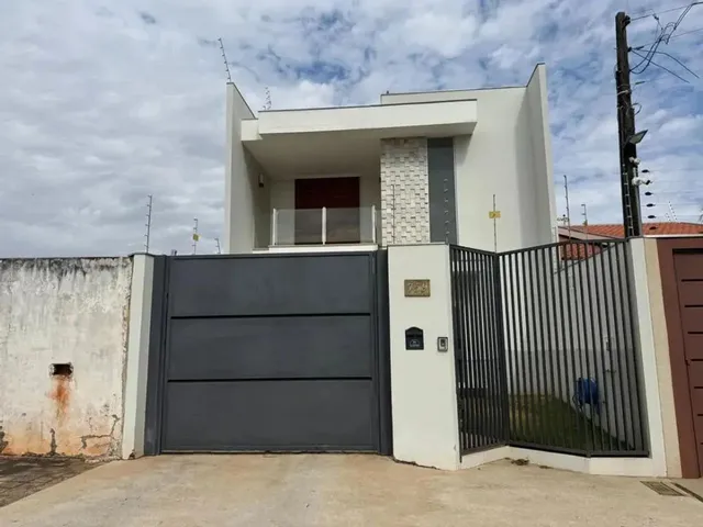 Imagem 16: Sobrado À Venda em Maringá, Zona 06, com 3 Quartos, com 226.06 M²