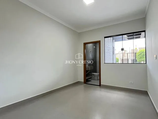 Imagem 8: Casa com Quintal Grande, Fácil Negociação. Maringá