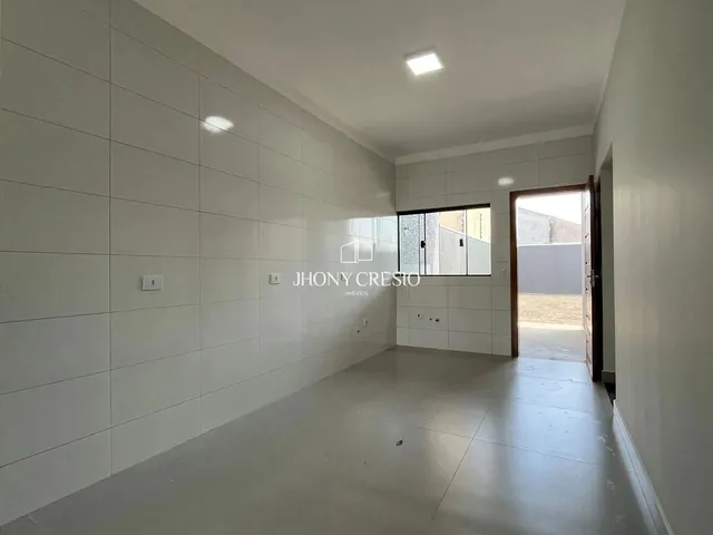 Imagem 4: Casa com Quintal Grande, Fácil Negociação. Maringá