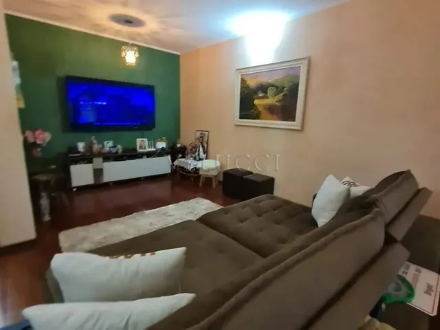 Imagem: Sobrado À Venda com 4 Quartos no Parque