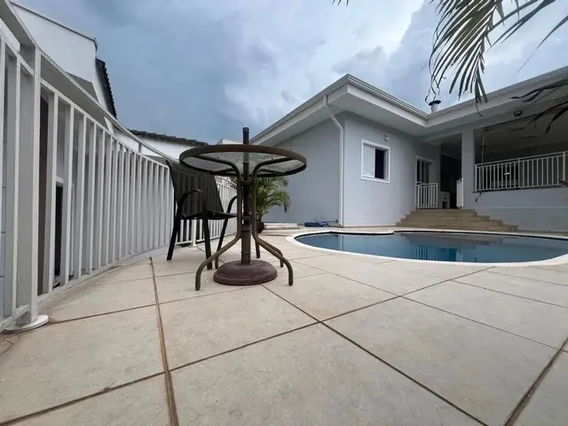 Imagem: Casa À Venda e para Alugar em Vinhedo