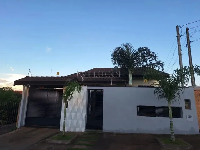 Imagem: Casa com Piscina para Venda no Jardim Bandeirantes
