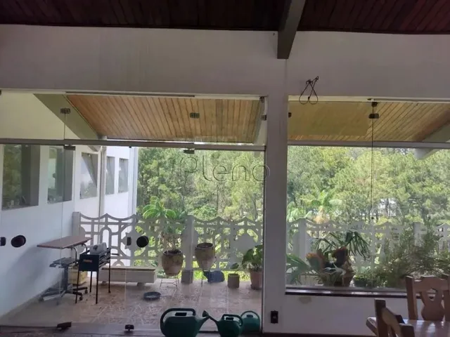 Imagem: Casa À Venda com 6 Quartos no Condomínio