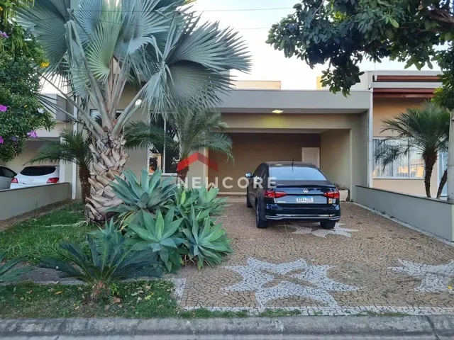Imagem: Casa de Condomínio em Rua Deoclydes Muller
