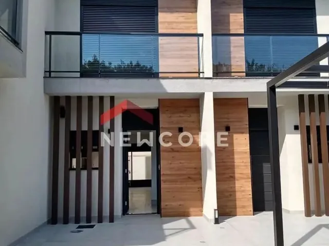 Imagem: Casa de Condomínio em Rua Octávio Bandeira