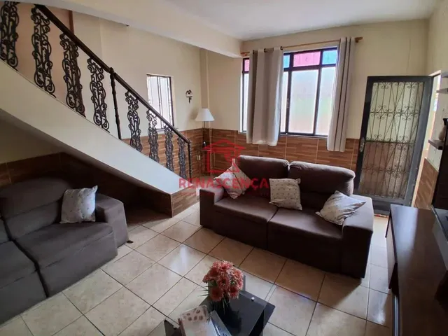 Imagem 1: Casa com 4 Quartos em Realengo
