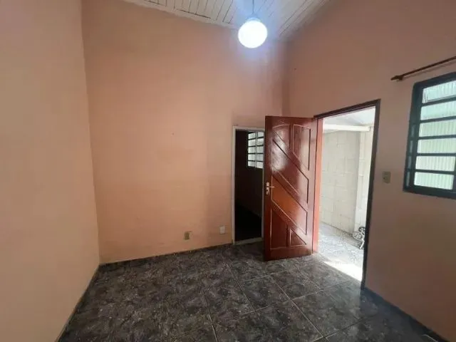 Imagem 3: Casa em Bangu Casa com 1 dormitório
