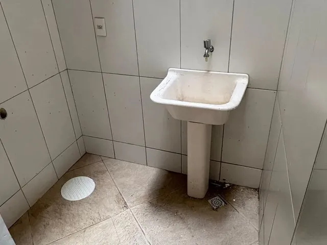Imagem 3: Excelente Casa de Vila Triplex, com 3 Quartos em Padre Miguel!!