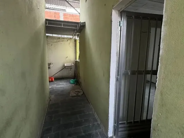 Imagem: Imóvel para Aluguel com 1 Quarto em Realengo
