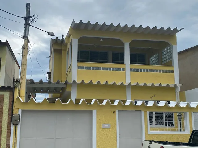 Imagem: Oportunidade Única! Casa Enorme em Bangu!