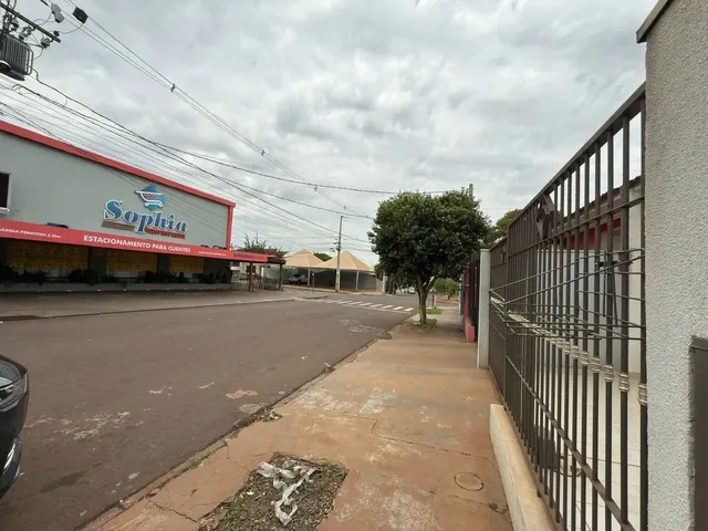 Imagem 8: Imóvel para Venda Possui 62 Metros Quadrados com 2 Quartos em Jardim das - Paiçandu - Pr