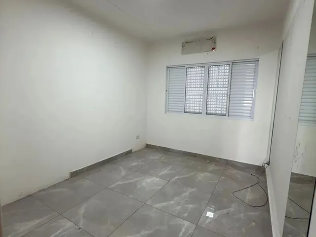 Imagem 6: Imóvel para Venda Possui 62 Metros Quadrados com 2 Quartos em Jardim das - Paiçandu - Pr