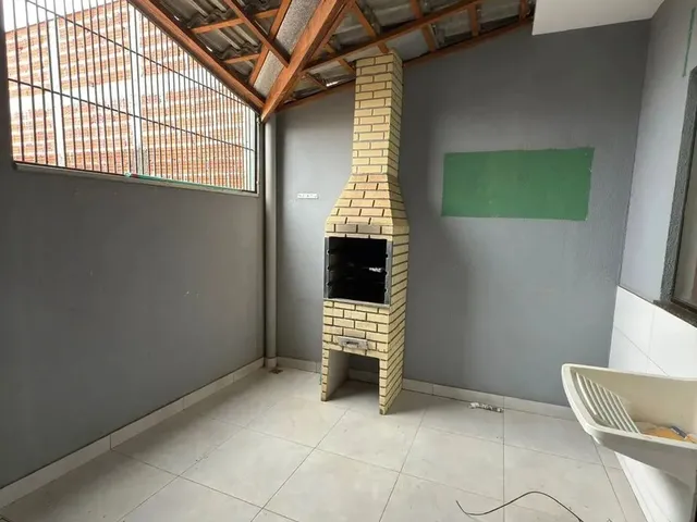 Imagem 7: Imóvel para Venda Possui 62 Metros Quadrados com 2 Quartos em Jardim das - Paiçandu - Pr