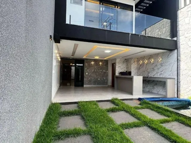 Imagem: Sobrado com 4 Dormitórios À Venda, 222