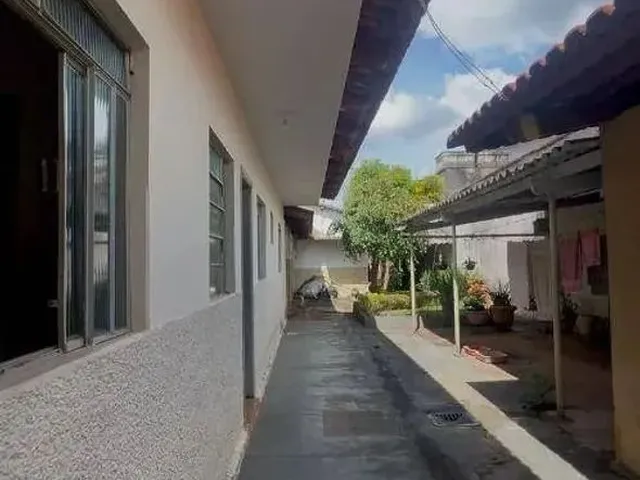Imagem: Casa com 6 Dormitórios À Venda, 565 M²