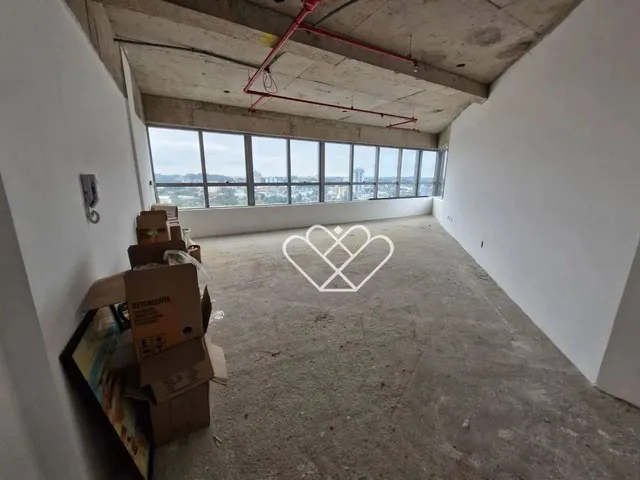 Imagem 9: Loja Comercial no Prédio Golden Tower, Centro de Gravataí: Espaço Amplo e Bem