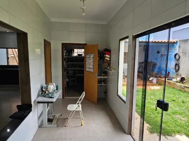Imagem 2: Vende-Se Uma Casa de 3 Quartos, Sendo 2 Suítes no Condomínio Atlântida Ponte Alta