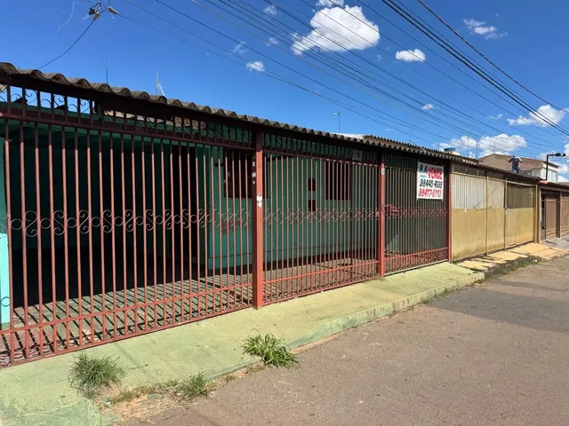 Imagem 1: Qnp 13, P Norte - Casa de Dois Quartos, com Moradia nos Fundos e Aceita Financiamento