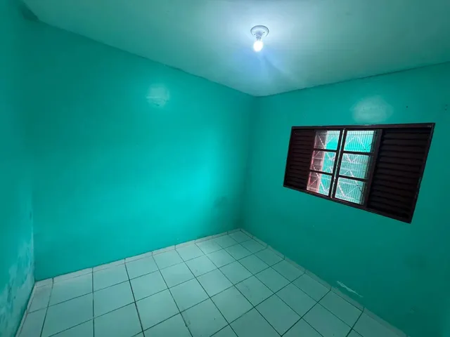 Imagem 13: Qnp 13, P Norte - Casa de Dois Quartos, com Moradia nos Fundos e Aceita Financiamento