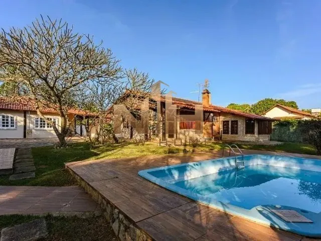 Imagem: Grande Casa em Conjunto com Outra em Condominio
