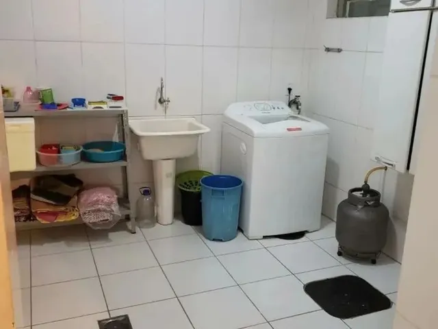 Imagem 2: Oportunidade Única: 2 Residências em Um Só Imóvel, Perfeito para Família Grande Ou