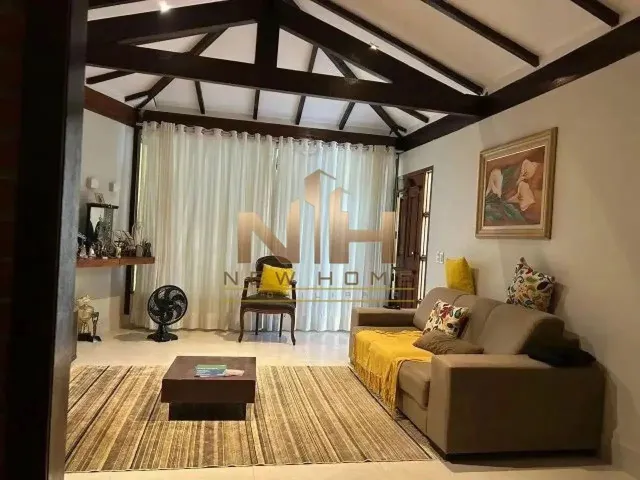 Imagem: Casa com 04 Quartos em Condominio