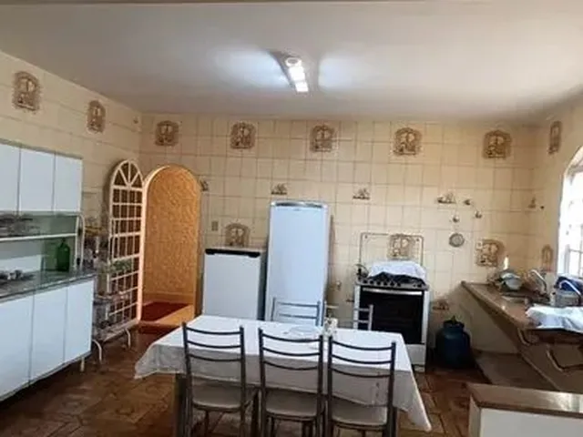 Imagem 4: Vendo Casa na Qnb 16 com 4 Quartos e 1 Suíte Master - Taguatinga Norte