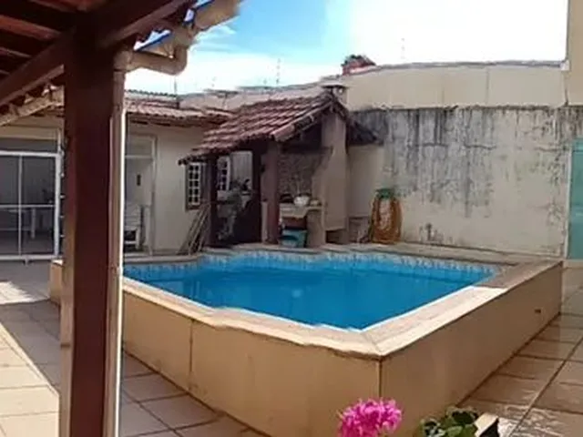 Imagem 16: Vendo Casa na Qnb 16 com 4 Quartos e 1 Suíte Master - Taguatinga Norte