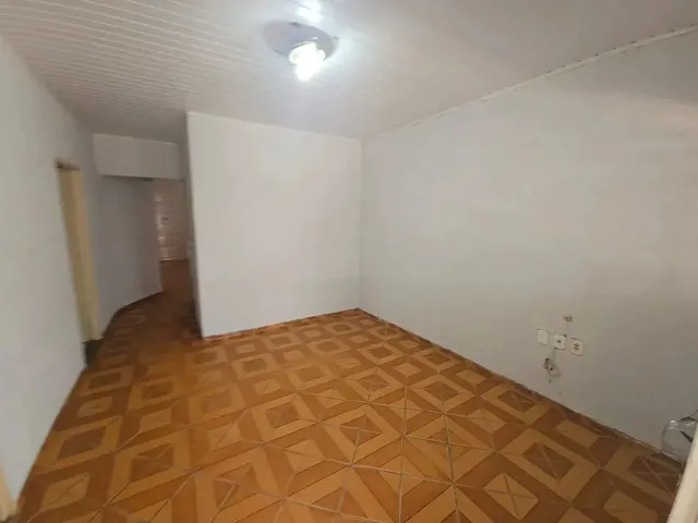 Imagem 11: Qr 501 Otimo Local, Casa Terrea 3 Quartos Amplos, Escriturada!