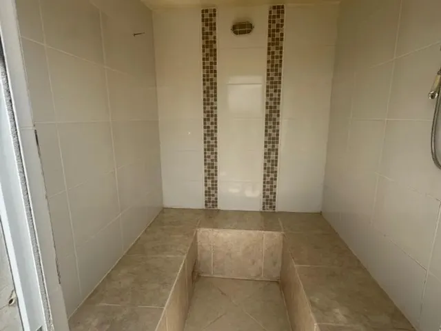 Imagem 14: Casa no Condomínio Ouro Vermelho 1 - Área de Lazer Completa + Bela Edícula Funcional !