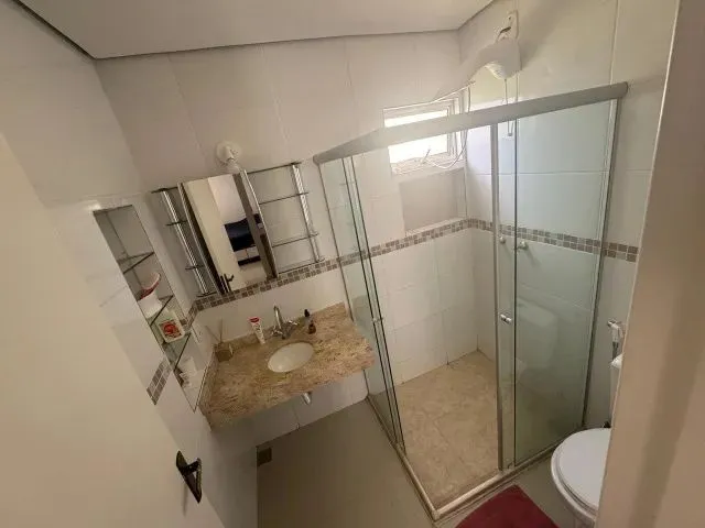 Imagem 8: Casa no Condomínio Ouro Vermelho 1 - Área de Lazer Completa + Bela Edícula Funcional !