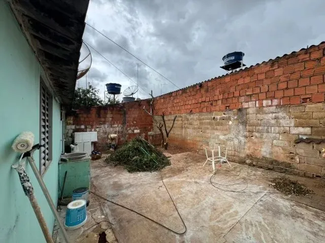Imagem 15: Qnp 19, P Norte - Casa de Três Quartos, com Garagem para Dois Quartos