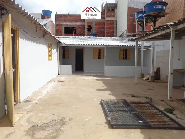 Imagem: Qd 101 Ótimo Lote 150 M² com Duas Casas