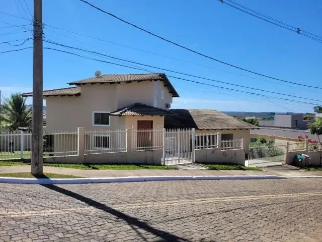 Imagem: Linda Casa com Habite-Se em Condomínio