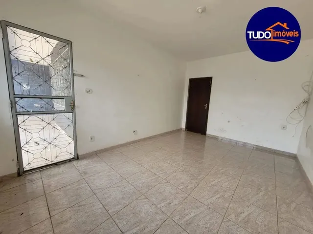 Imagem 11: Imperdível Casa À Venda em Brasília-Df, Taguatinga Norte: 4 Quartos, 1 Suíte, 2