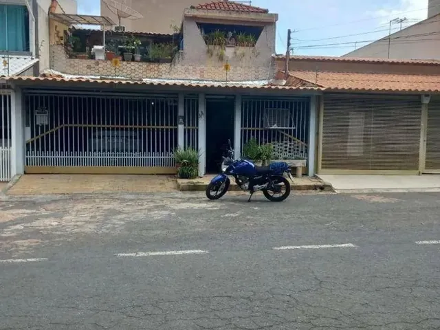 Imagem: Sobrado 5 Quartos À Venda no Guará