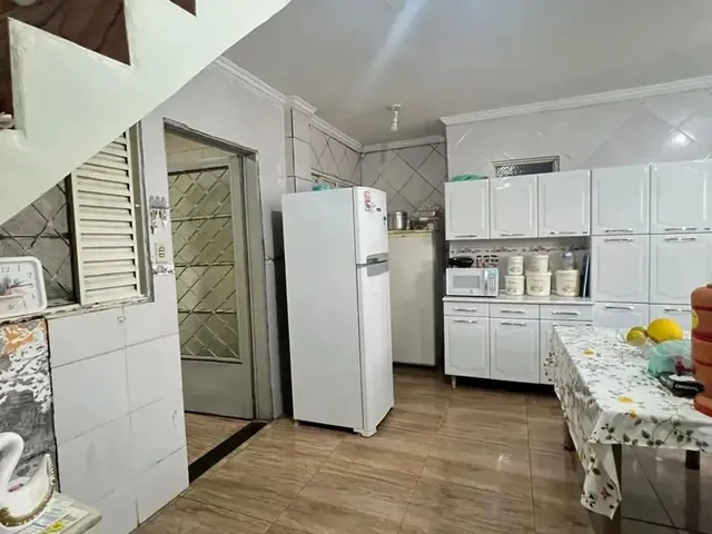 Imagem 14: Imóvel para Venda com 373 Metros Quadrados com 5 Quartos em Taguatinga Norte - Brasília