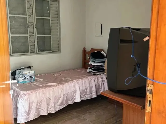 Imagem 4: Imóvel para Venda com 373 Metros Quadrados com 5 Quartos em Taguatinga Norte - Brasília