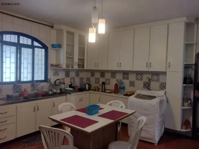 Imagem 3: Cond. Morada dos Nobres (Cond. Regularizado), Casa Térrea Estilo Colonial com 3 Quartos