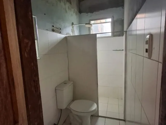 Imagem 16: Excelente Casa 2 Pisos C/ 5 Qts Sendo 4 Suítes Prox. Bola do Coroado / Titulo Definitivo