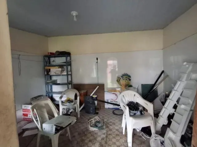 Imagem 3: Excelente Casa 2 Pisos C/ 5 Qts Sendo 4 Suítes Prox. Bola do Coroado / Titulo Definitivo