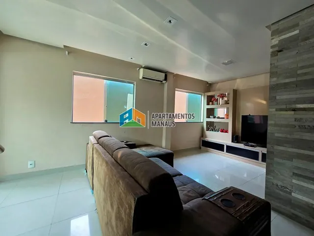 Imagem 10: Casa Duplex Conj. Nova Republica com 4 Suítes e Piscina Japiim