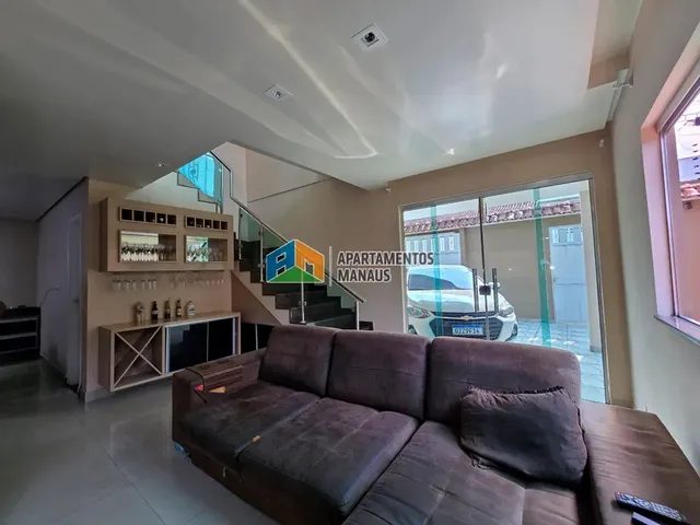 Imagem 11: Casa Duplex Conj. Nova Republica com 4 Suítes e Piscina Japiim