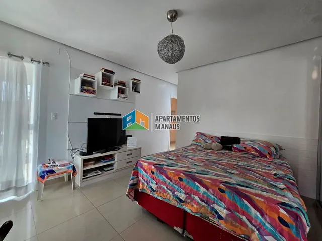 Imagem 13: Casa Duplex Conj. Nova Republica com 4 Suítes e Piscina Japiim