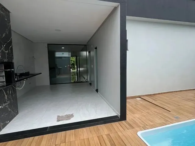 Imagem 8: Vivenda das Marinas - Residência com Piscina - 950.000,00